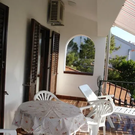 By The Sea Punat, Krk - 15259 דירה *